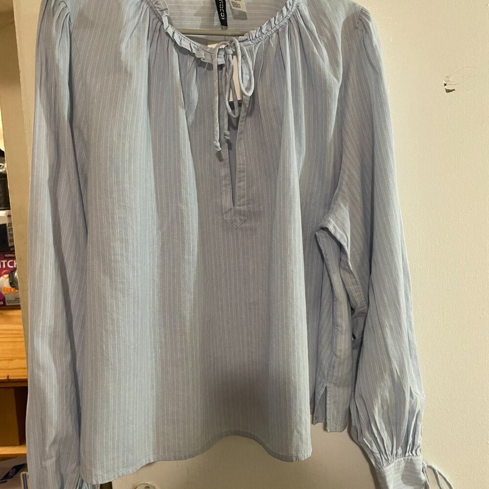 H&M Blouse with Penny Hole - size XL (NEW)